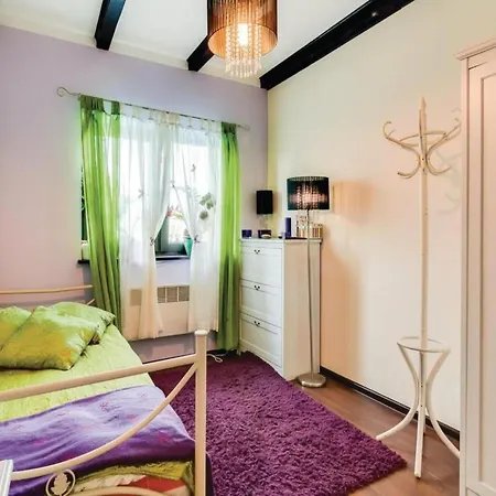 Σπίτι διακοπών Near Jamno, Cleaning Included *